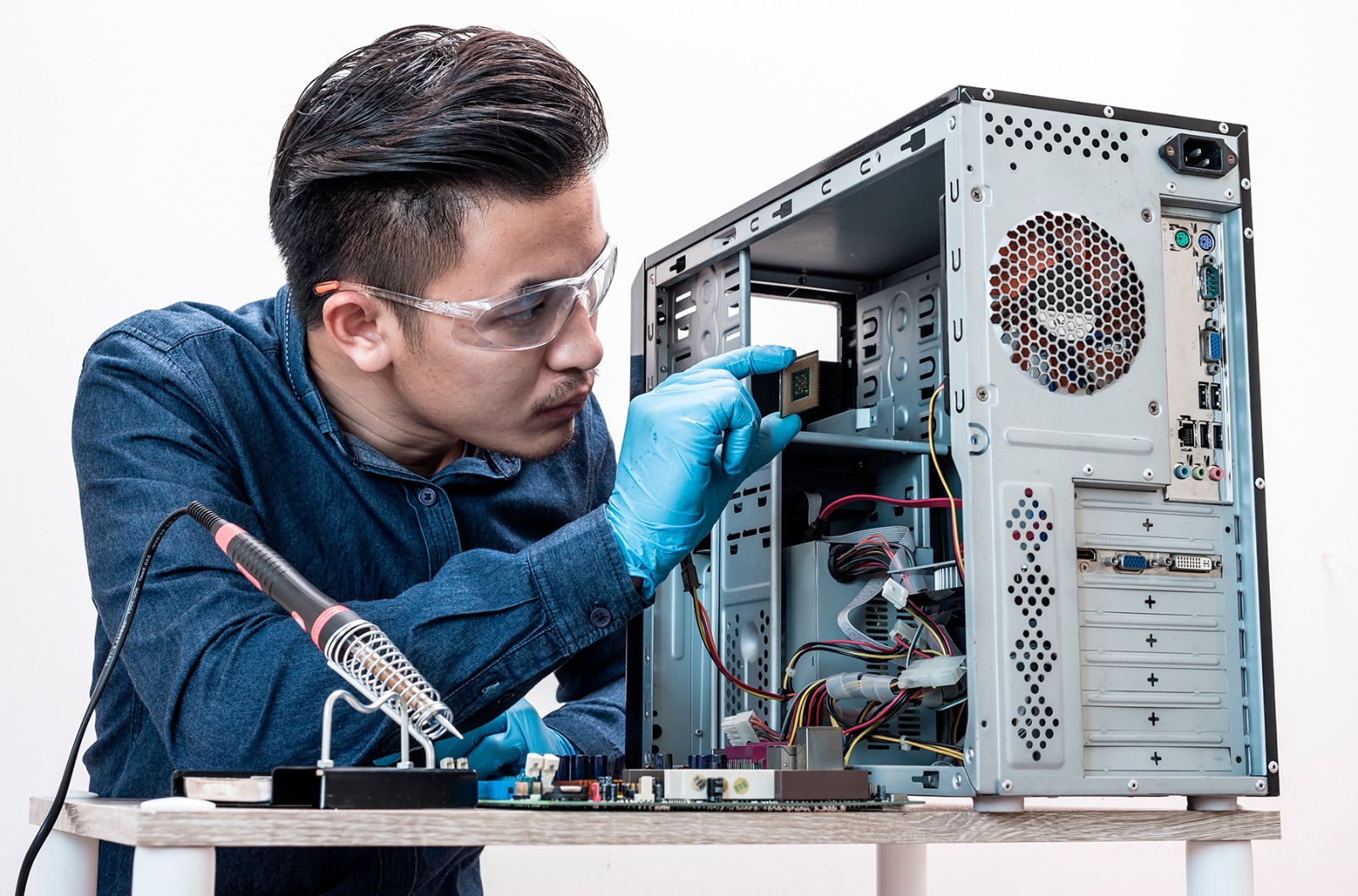 Taller de reparación de computadoras